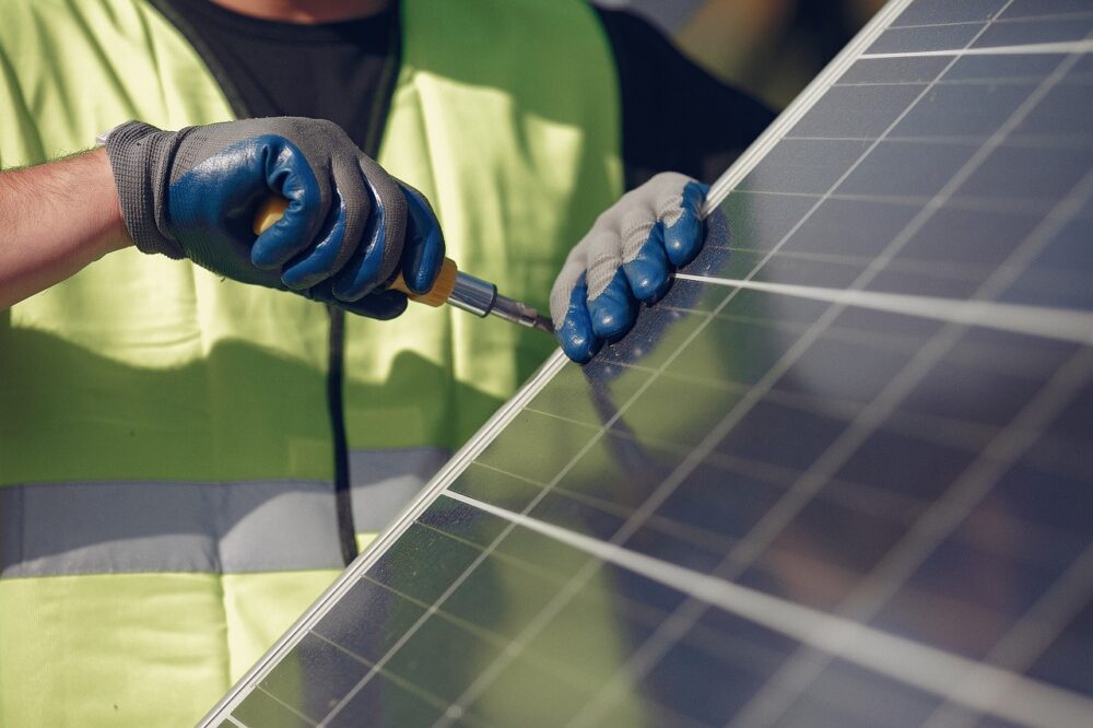 WEBINÁŘ: Recyklace solárních panelů a baterií